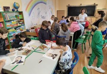 Lekcja historii w bibliotece – uczniowie klasy 3a poznali polskich bohaterów