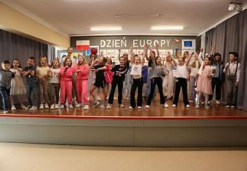 Relacja z Dnia Europy w naszej szkole – święto nauki, kultury i smaku!
