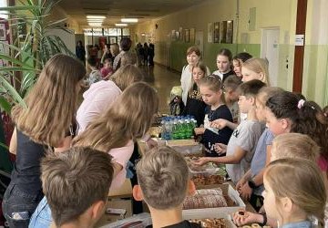 „Upiecz ciasto dla Kubusia” – wspólna akcja, wielkie serca!
