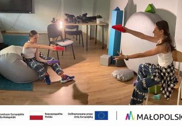 Jeden uczeń, dwa uśmiechy – magia panoramy na zajęciach!