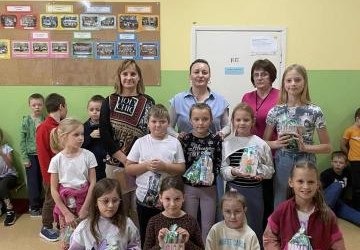 Laureaci konkursów plastycznych w klasach młodszych