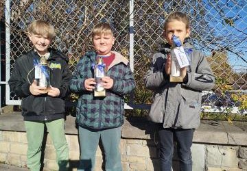 Delegacja SU na cmentarzu w Gorlicach