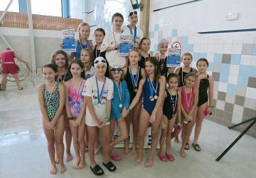 Powiatowe Zawody Pływackie klas VII - VIII - Igrzyska Młodzieży