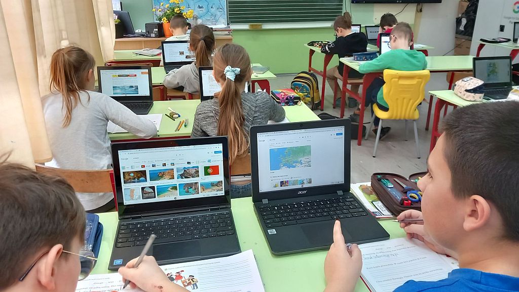 Chromebooki w klasie 3a – czy będą alternatywą dla podręczników?